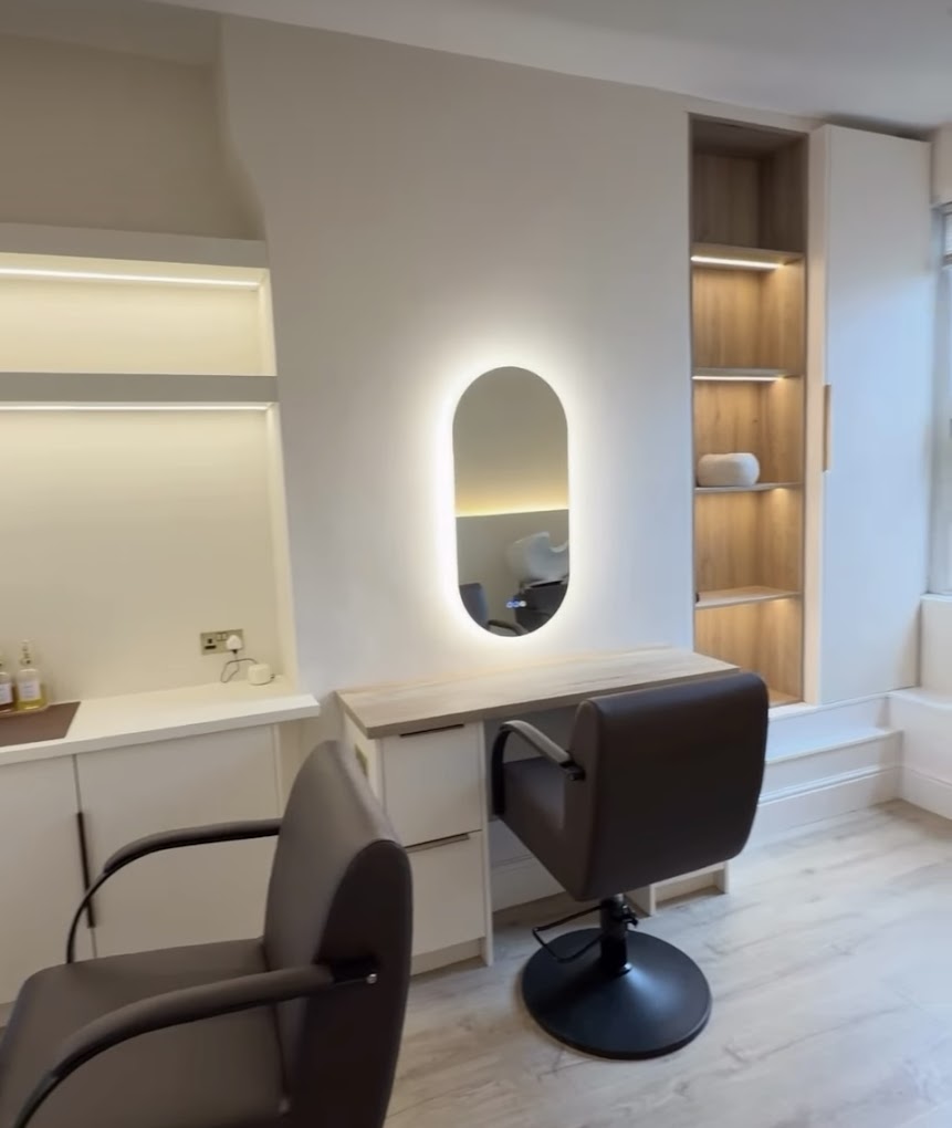 Salon styling chair with backlit mirror
