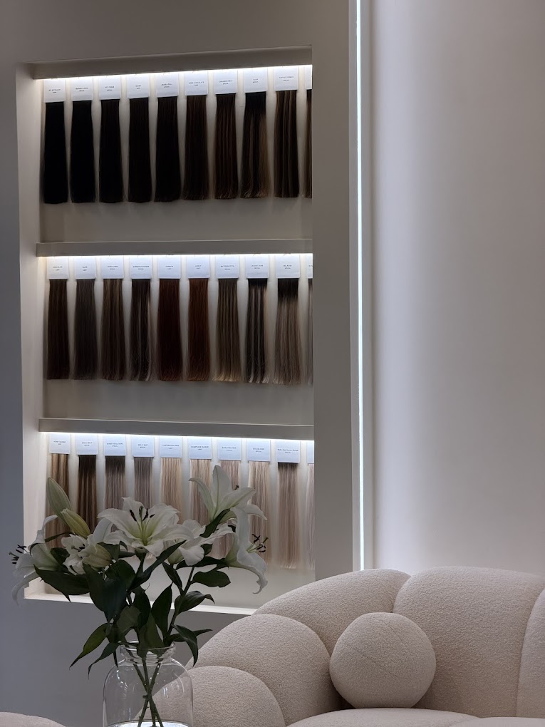Salon hair extension display with feature lighting